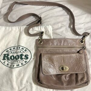 Roots Women's Brown Leather Crossbody Bag